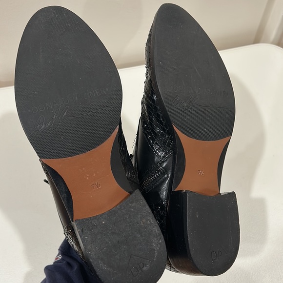 Donald J. Pliner Size 7.5 Black Boots - Picture 4 of 11